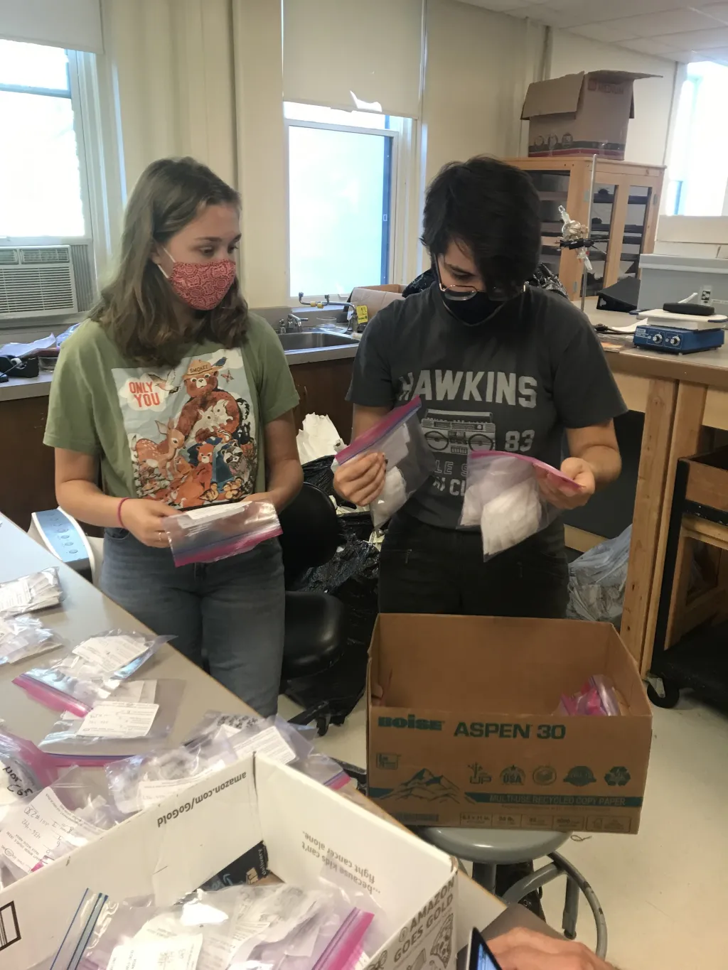 Students in chestnut lab