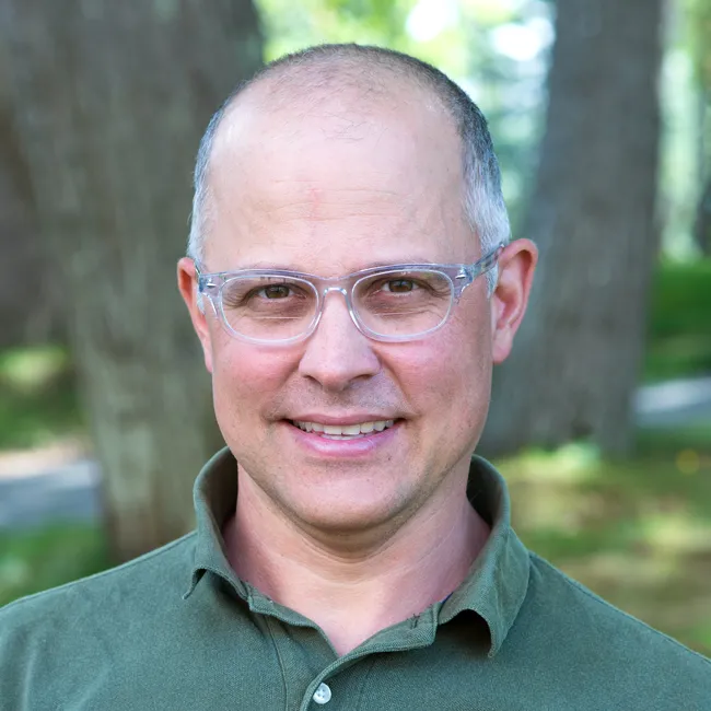 Headshot of Geoff Ganter