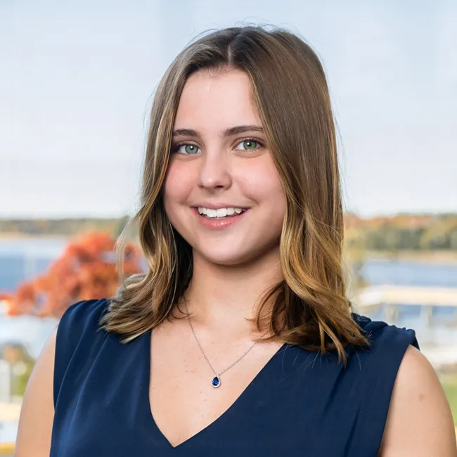 Headshot of Emme Perry