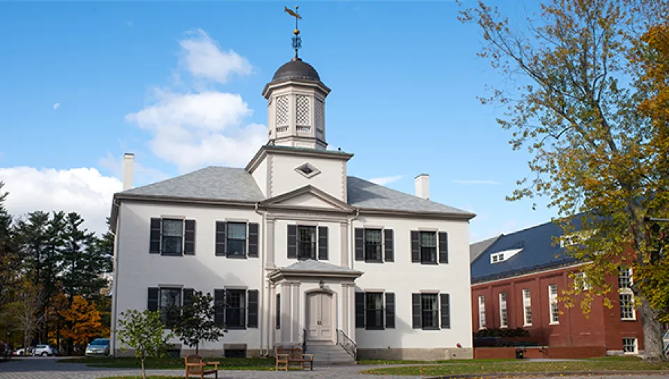 A photo of Alumni Hall on the Portland campus