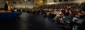 angela davis speaks to the une community