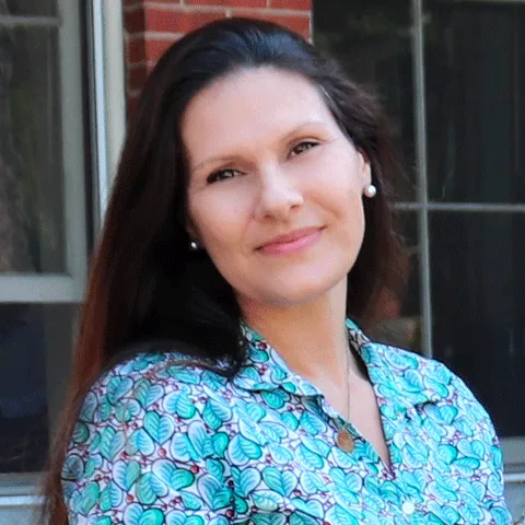 Headshot of Lianne Lissauer