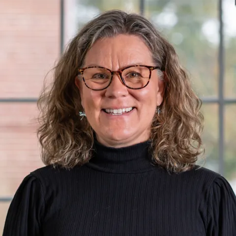 Headshot of Erin Hartigan