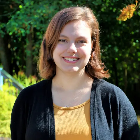 Headshot of Lydia Pinard